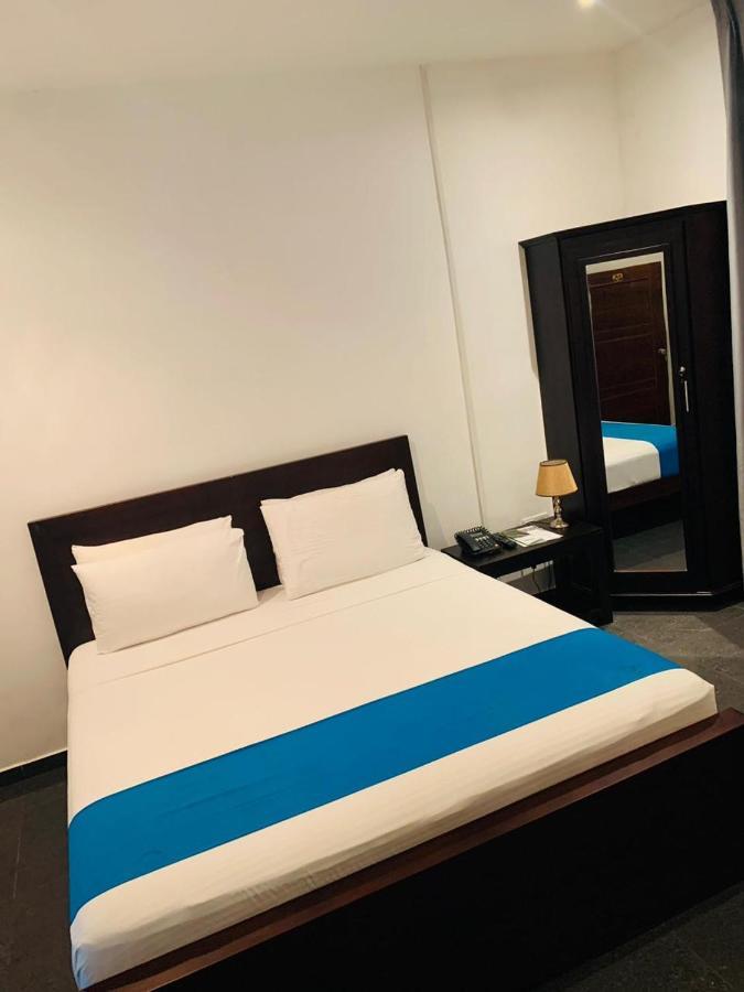 Village Hotel Northern Point Point Pedro Экстерьер фото